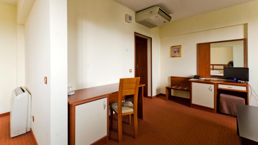 Nadejda Hotel Σόφια Εξωτερικό φωτογραφία