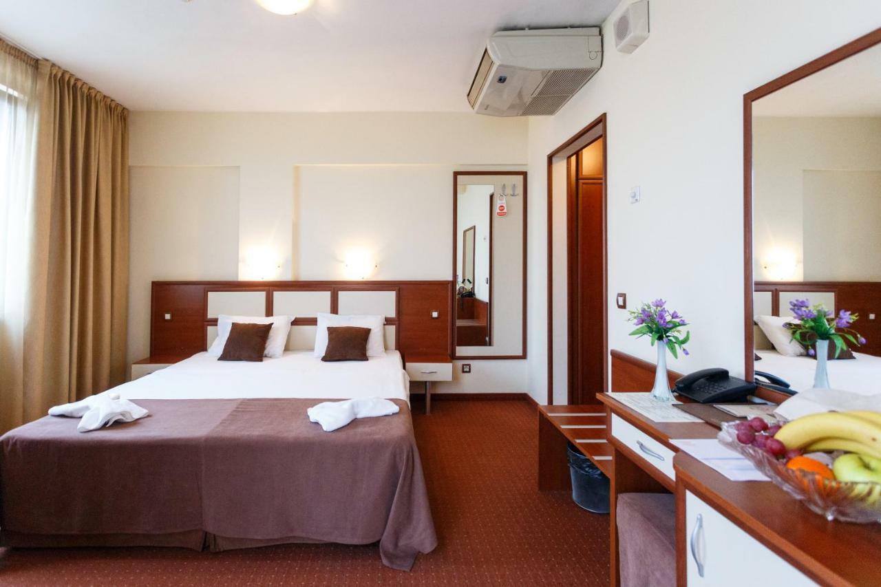 Nadejda Hotel Σόφια Εξωτερικό φωτογραφία