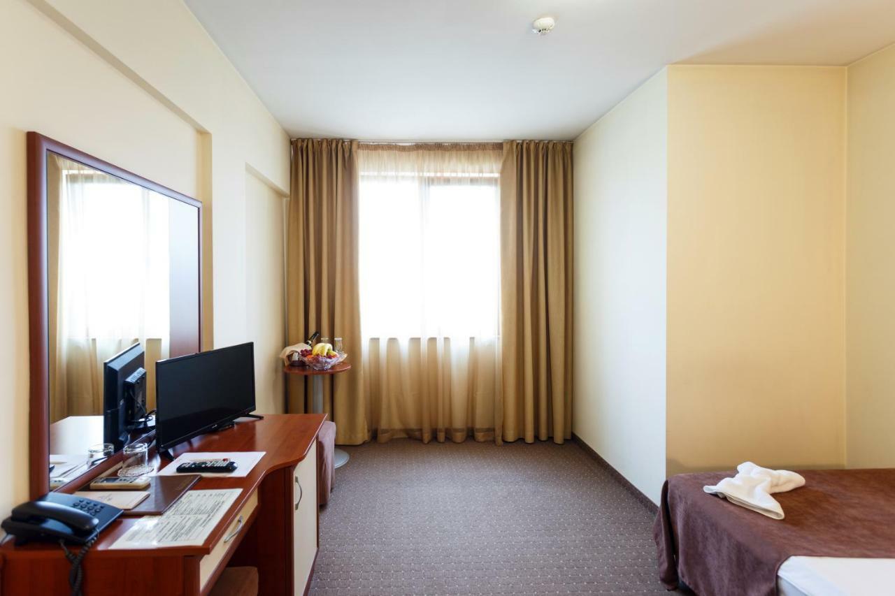 Nadejda Hotel Σόφια Εξωτερικό φωτογραφία